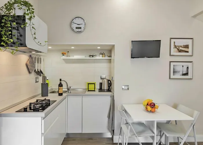 شقة Little Fortezza